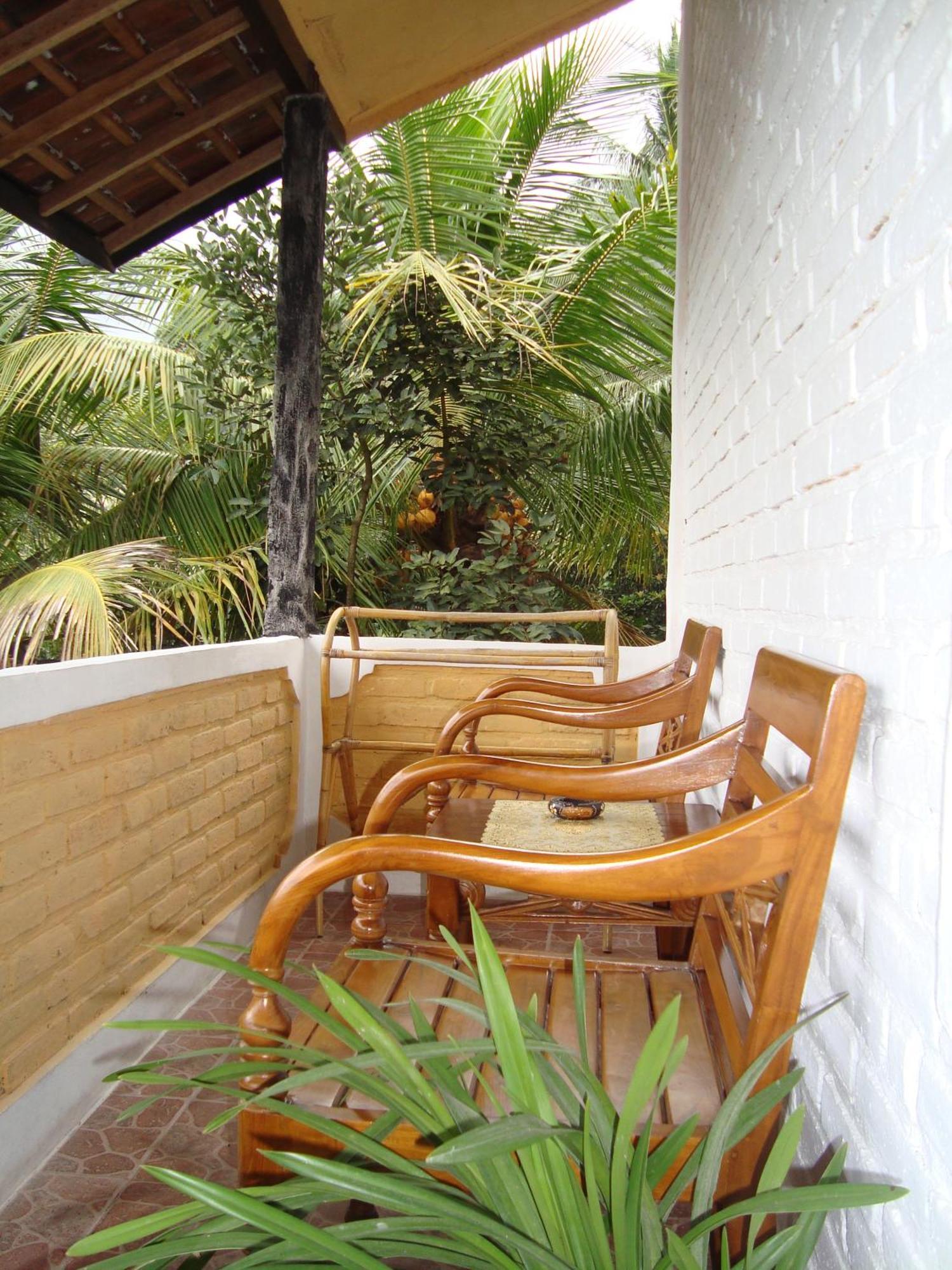 Taman Ayu Homestay Munduk Mitra Reddoorz Eksteriør billede