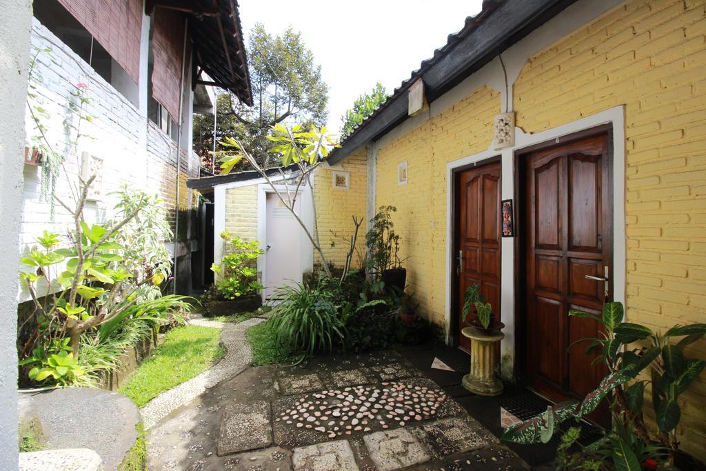Taman Ayu Homestay Munduk Mitra Reddoorz Eksteriør billede